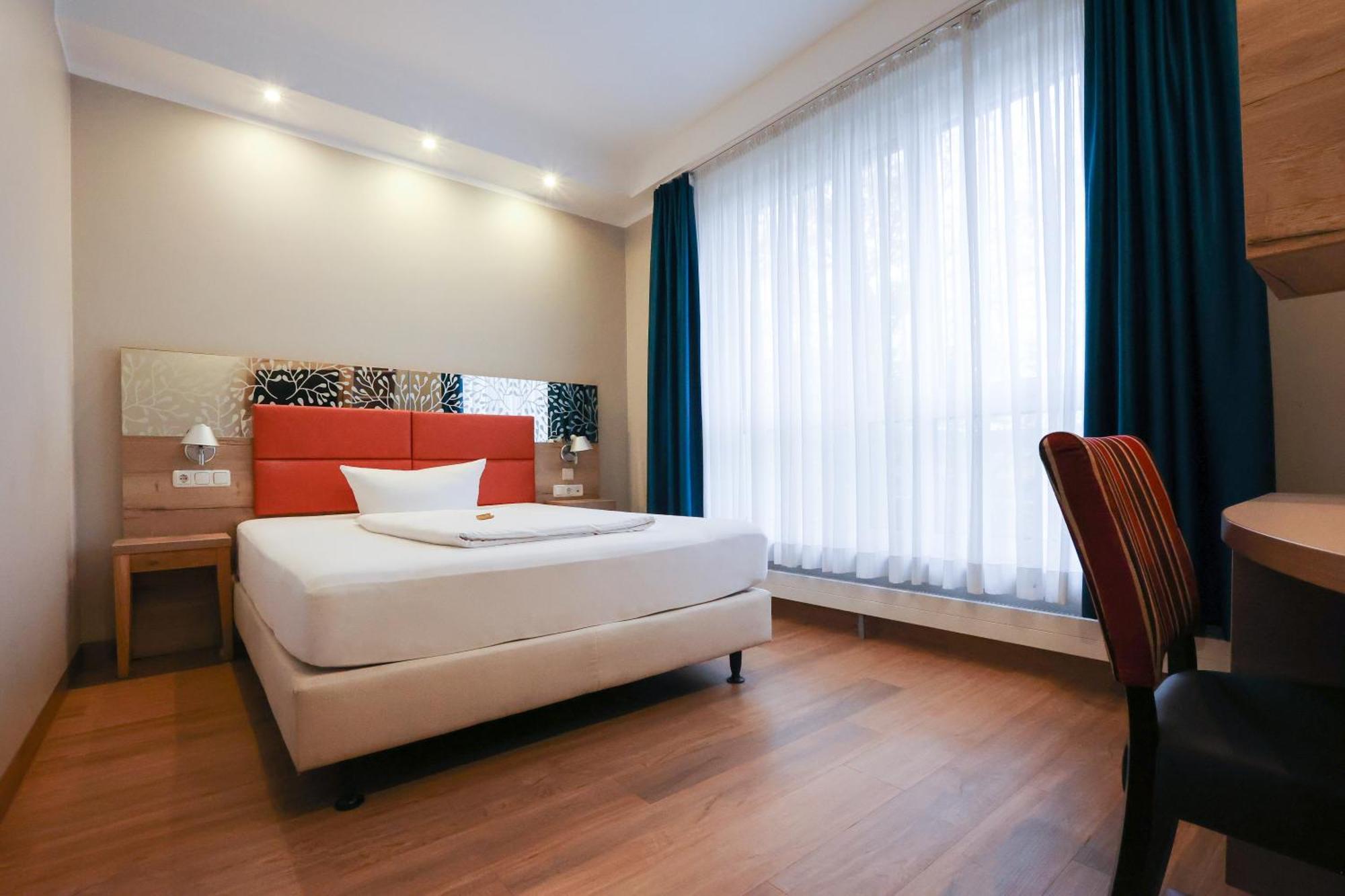 Hotel Blaubeurer Tor Ulm Ngoại thất bức ảnh