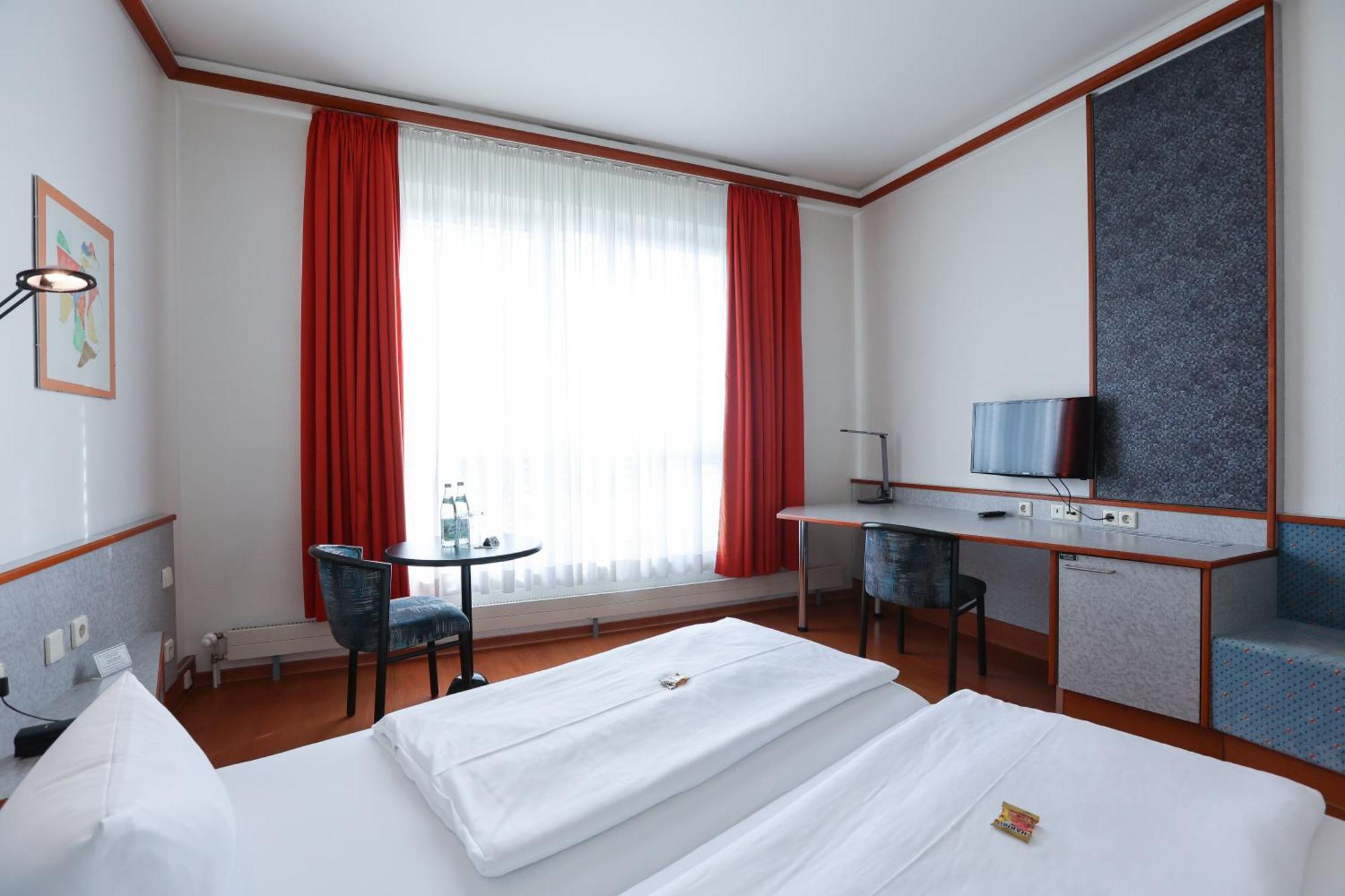 Hotel Blaubeurer Tor Ulm Ngoại thất bức ảnh